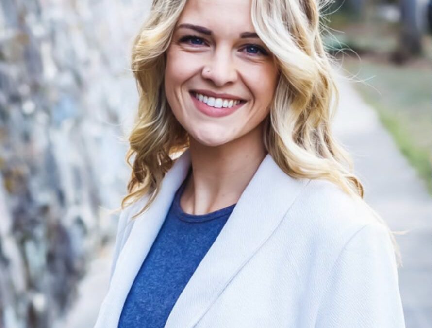 Meet your new Volunteer Point of Contact, Sarah!